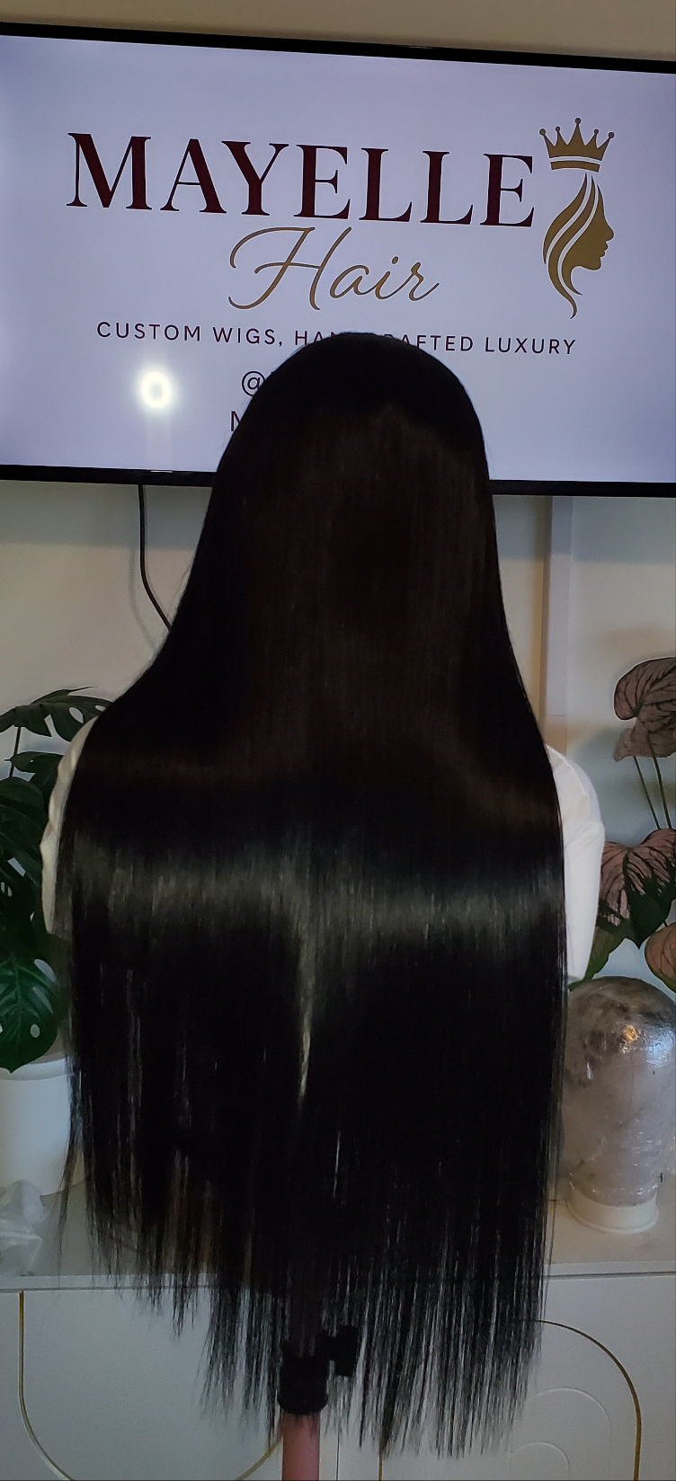 Nyla - Sleek Center Part Wig
