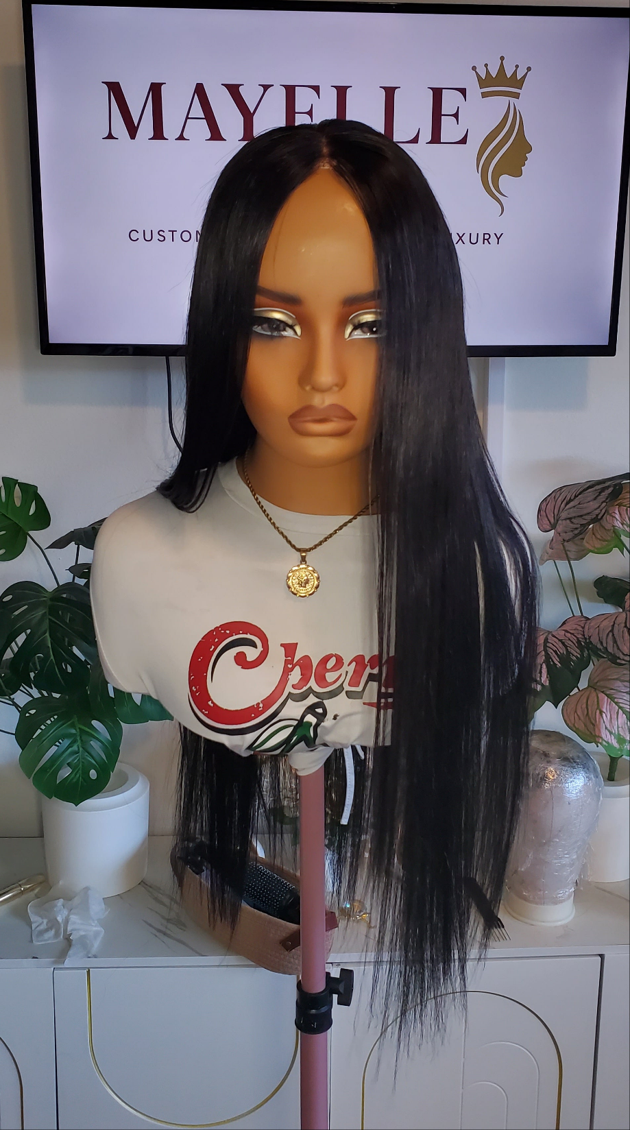 Nyla - Sleek Center Part Wig